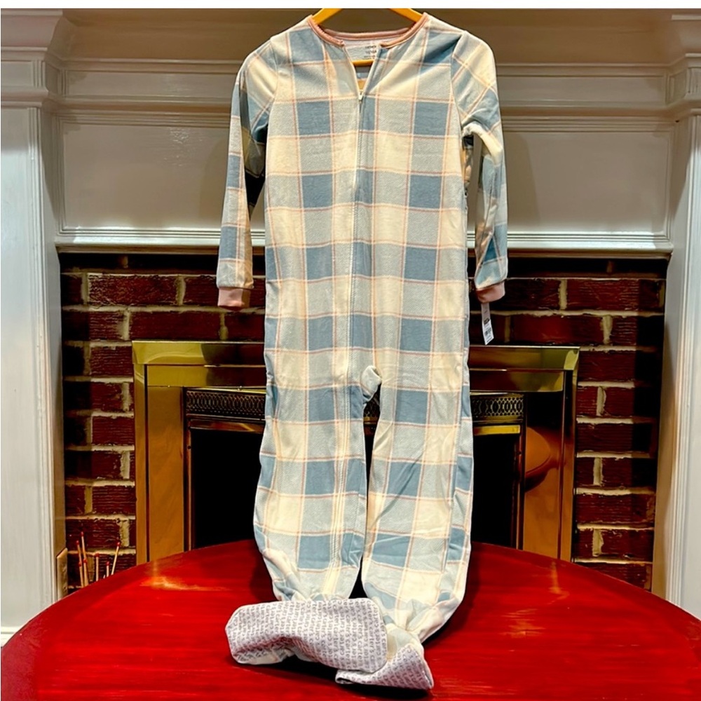 Carter's footed Pajama bundle - Picture 4 of 8